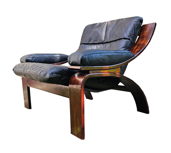 coja chairs .png