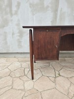 Biurko 038275.jpg