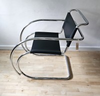Krzesła bauhaus van der rohe .jpg